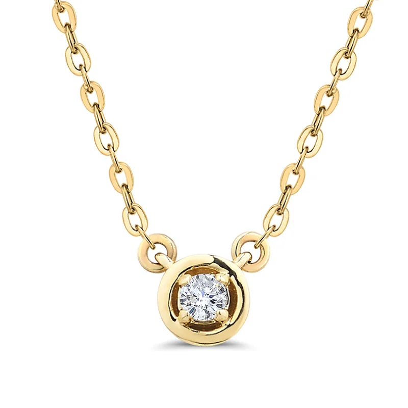 Elegant Silver Necklace-Center-of-Attention Pendant in 14K Gold