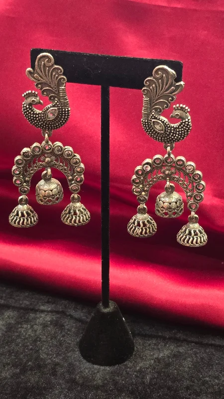 Gold and Pearl Earrings-Traditional Earrings With Gray Stones