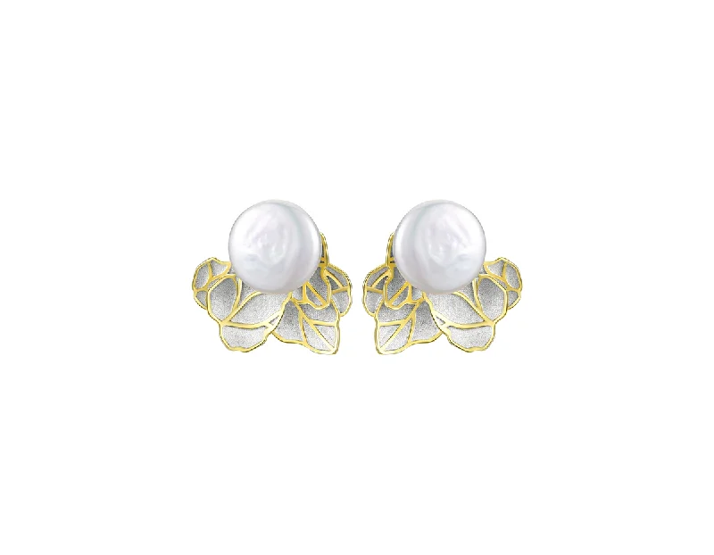 Lightweight Earrings for Summer-Pearl Leaves Stud Earrings