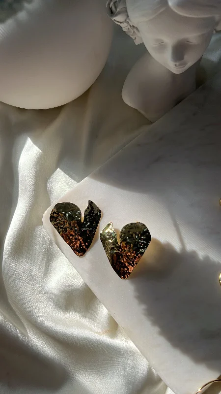 Luxury Bridal Earrings-Cassia heart earrings