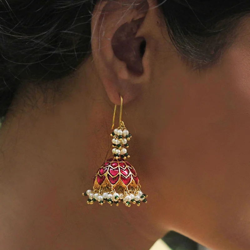 Vintage Style Earrings-Silver Kundan elegant pearly jhumka