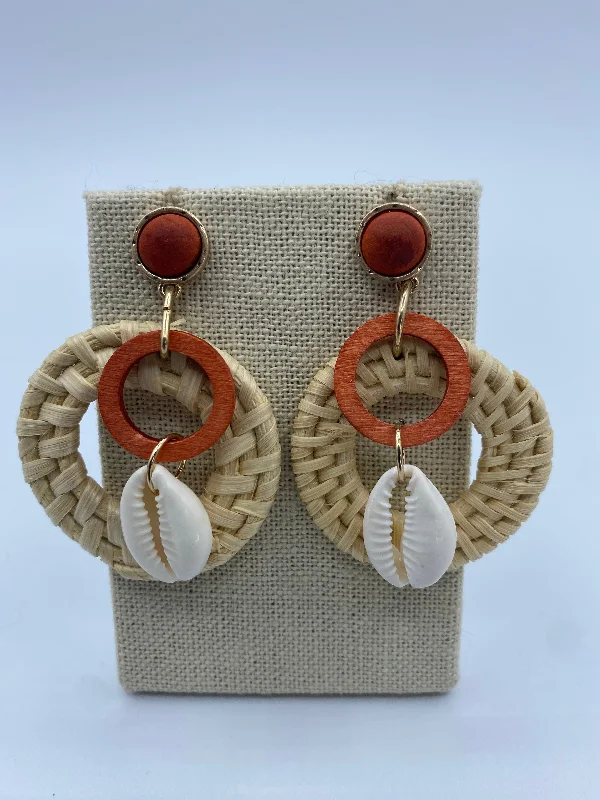 Bright Colorful Earrings-Rattan Circle and Shell Earrings