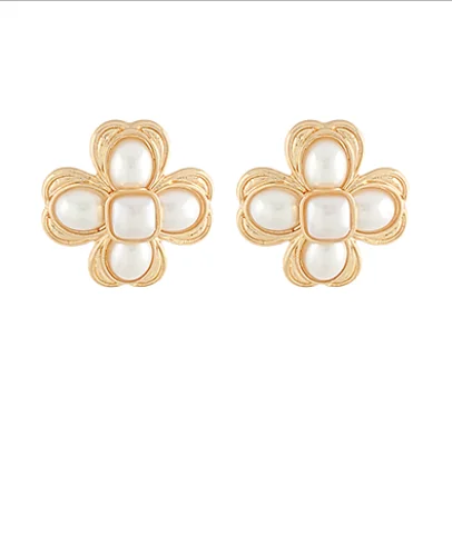 Classic Diamond Earrings-Flower Pearl Earrings