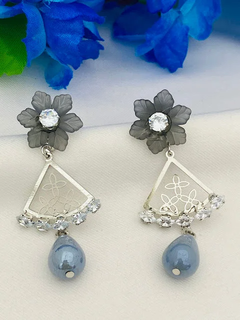 Cute Pearl Earrings-Attractive Triangle Gray Earrings with White Pearl Stones