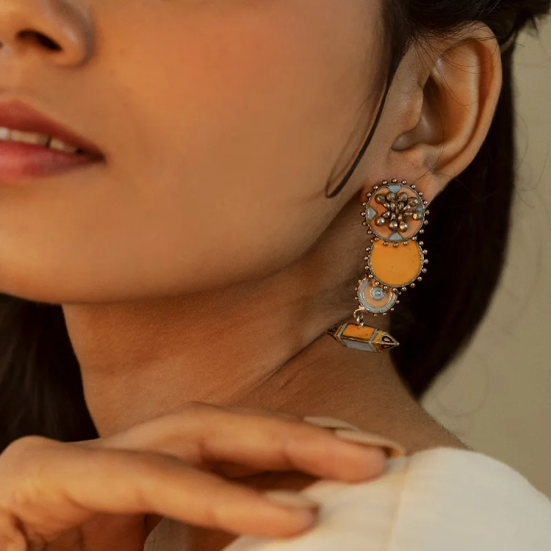 Vintage Gemstone Earrings-Orange Circular Pencil Oxidized Earrings