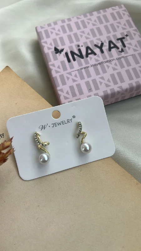 Beautiful Crystal Earrings-Pearl drop earrings